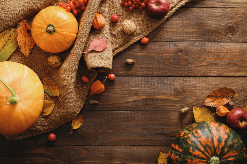 Autumnal Halloween decor
