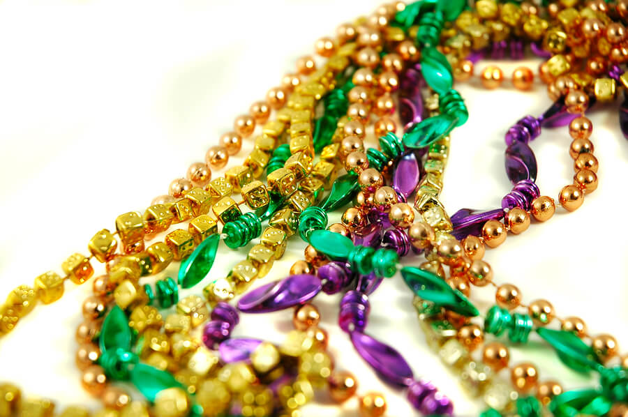 Plastic jewellery for party bag favours