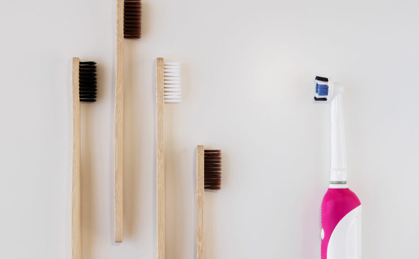 Electric toothbrush vs bamboo toothbrush: which is more sustainable?